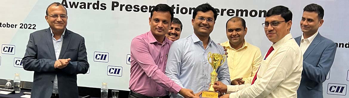 Ashvinkumar Patel y Jignesh Shah reciben el premio a la excelencia CII National 5S Excellence Award 2022